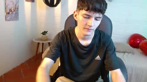 Snapshot of trevor_mob chatting on 03-12-26, 07:42 trevor_mob online show from 03-12-26, 07:42