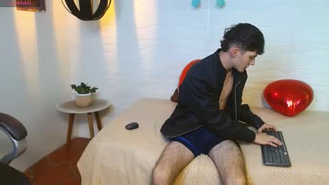 Snapshot of trevor_mob chatting on 03-18-26, 07:39 trevor_mob online show from 03-18-26, 07:39