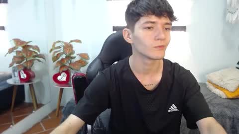 Snapshot of trevor_mob chatting on 03-21-26, 06:00 trevor_mob online show from 03-21-26, 06:00