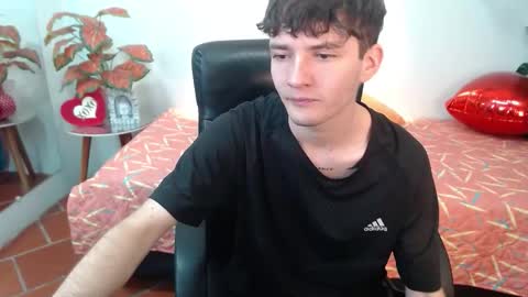 Snapshot of trevor_mob chatting on 03-28-26, 06:40 trevor_mob online show from 03-28-26, 06:40