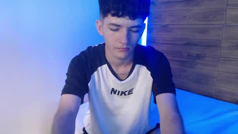 Snapshot of trevor_mob chatting on 04-06-26, 07:37 trevor_mob online show from 04-06-26, 07:37