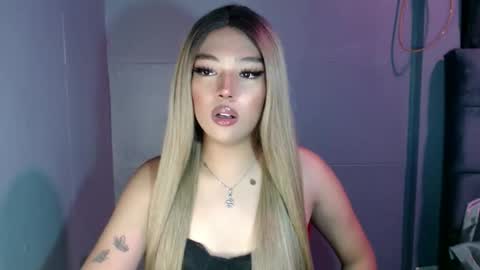 trexie_fucks15 online show from 09-29-25, 11:04