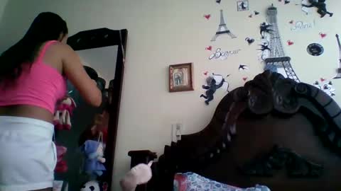 triana_bell online show from 10-06-25, 04:59