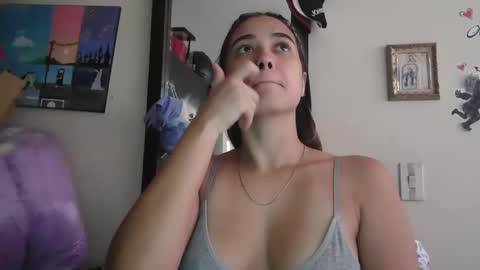 Snapshot of triana_bell chatting on 04-04-26, 03:42 triana_bell online show from 04-04-26, 03:42