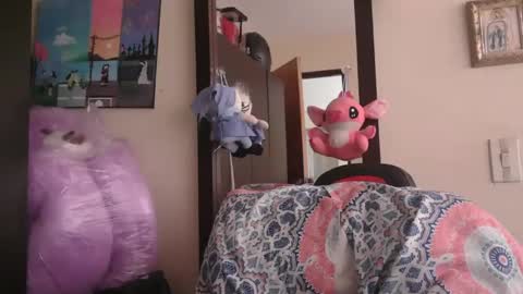 Snapshot of triana_bell chatting on 04-06-26, 04:30 triana_bell online show from 04-06-26, 04:30