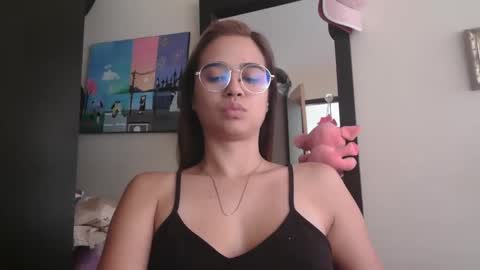 Snapshot of triana_bell chatting on 05-03-26, 03:18 triana_bell online show from 05-03-26, 03:18