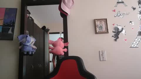 Snapshot of triana_bell chatting on 05-07-26, 04:34 triana_bell online show from 05-07-26, 04:34