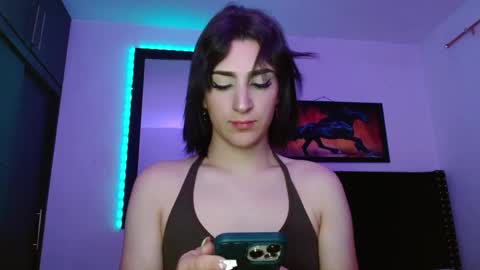 triana_damelio online show from 09-30-25, 02:33