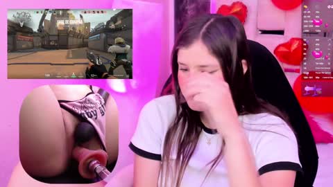 Trianna online show from 02-06-25, 01:43