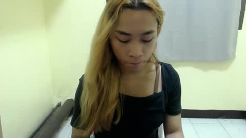 Snapshot of tricia_slut chatting on 02-19-25, 05:27 tricia_slut online show from 02-19-25, 05:27