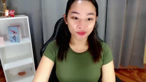 tricia_slut online show from 05-04-26, 05:36