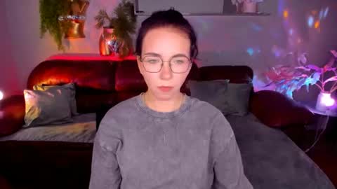 Snapshot of triciadaisy chatting on 06-15-26, 09:33 TriciaDaisy online show from 06-15-26, 09:33