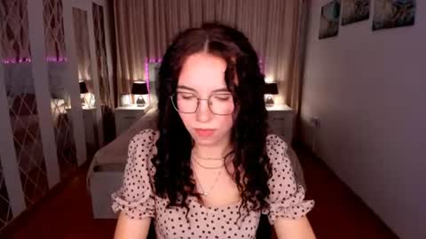 Snapshot of triciadaisy chatting on 07-14-26, 10:32 TriciaDaisy online show from 07-14-26, 10:32