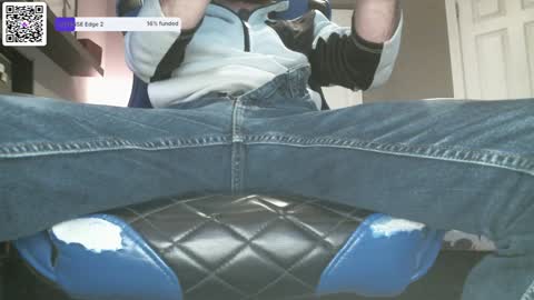 Snapshot of trickedink420 chatting on 01-28-25, 04:18 J online show from 01-28-25, 04:18