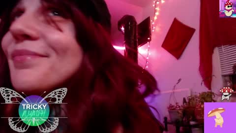 Cassie online show from 10-11-25, 05:50