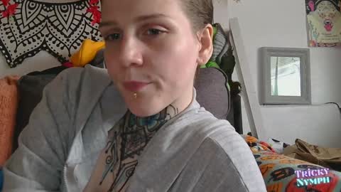 Cassie online show from 11-20-25, 09:36