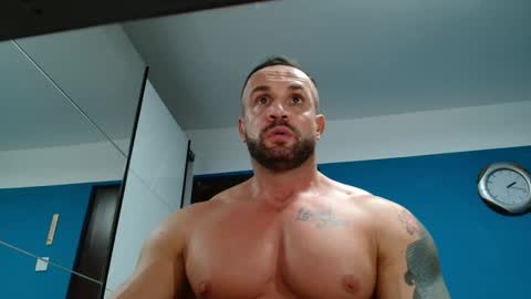 Snapshot of tridentmuscles chatting on 12-25-24, 12:16 tridentmuscles online show from 12-25-24, 12:16