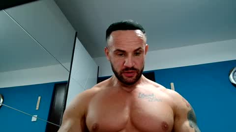Snapshot of tridentmuscles chatting on 01-01-25, 08:04 tridentmuscles online show from 01-01-25, 08:04