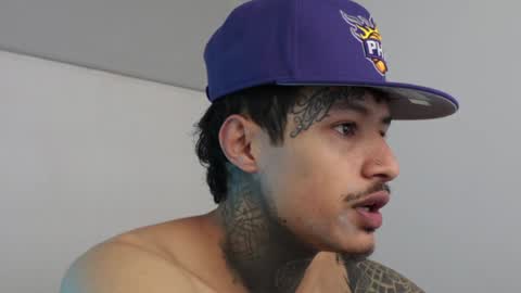 - trieone online show from 12-17-24, 02:22