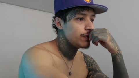 - trieone online show from 01-01-25, 08:15