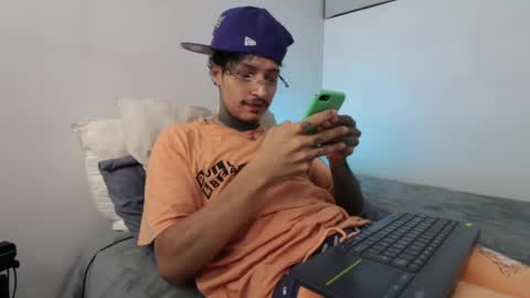 - trieone online show from 02-15-25, 08:11