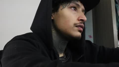 - trieone online show from 10-12-25, 09:47