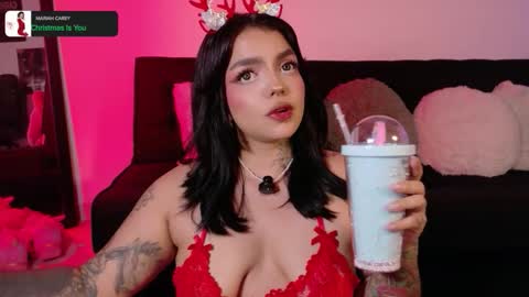 Val martinez  online show from 12-01-25, 09:42