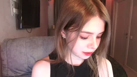 Snapshot of tripleprinces chatting on 01-09-25, 05:54 tripleprinces online show from 01-09-25, 05:54