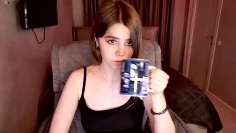 Snapshot of tripleprinces chatting on 10-23-25, 02:16 tripleprinces online show from 10-23-25, 02:16