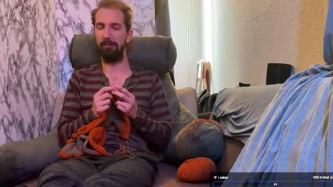 Snapshot of triplestripes chatting on 09-15-25, 01:44 SibSab online show from 09-15-25, 01:44