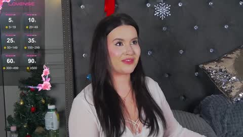 trisha_winslet online show from 01-03-25, 08:54