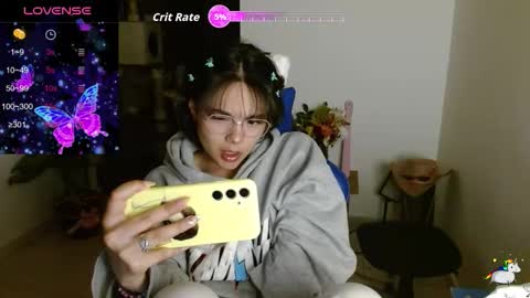 Snapshot of trixie_tangg chatting on 03-03-26, 01:34 Kitty online show from 03-03-26, 01:34