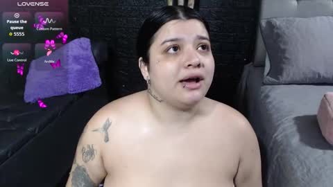 trixxiee_ online show from 10-10-25, 10:14