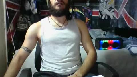Snapshot of trizquelmen chatting on 03-31-26, 02:06 Andrew online show from 03-31-26, 02:06