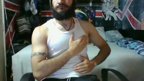 Snapshot of trizquelmen chatting on 04-06-26, 04:41 Andrew online show from 04-06-26, 04:41