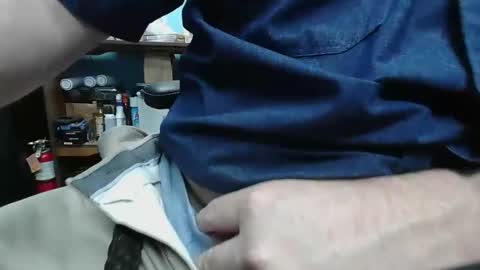 Trouhble online show from 02-17-25, 03:31