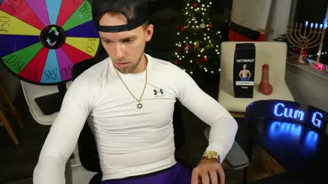 Troy Green online show from 12-29-24, 03:54