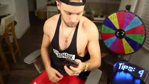 Snapshot of troy_greenxo chatting on 02-12-26, 03:23 Troy Green online show from 02-12-26, 03:23