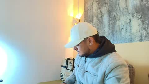 Troy online show from 04-01-26, 02:23