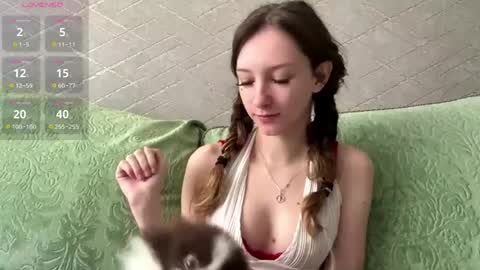 Hello Viola here   Help me to make 50 thumbs up 333 online show from 04-26-26, 09:40