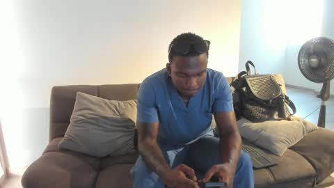Snapshot of troykhalil chatting on 04-30-26, 10:14 Troy Khalil online show from 04-30-26, 10:14