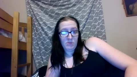 TruckersWifeToBe online show from 12-17-24, 11:27