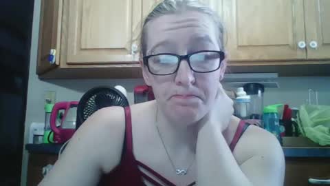 TruckersWifeToBe online show from 09-11-25, 07:47