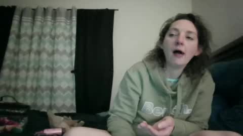 Trudy W. online show from 05-03-26, 04:40