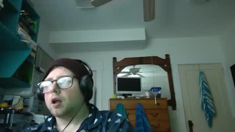 Snapshot of true_manofworth chatting on 12-03-24, 05:53 HandicappedLaugher online show from 12-03-24, 05:53
