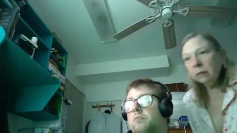 Snapshot of true_manofworth chatting on 12-04-24, 01:47 HandicappedLaugher online show from 12-04-24, 01:47