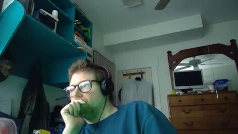Snapshot of true_manofworth chatting on 12-13-24, 04:33 HandicappedLaugher online show from 12-13-24, 04:33