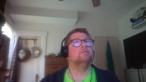 Snapshot of true_manofworth chatting on 10-04-25, 12:58 HandicappedLaugher online show from 10-04-25, 12:58