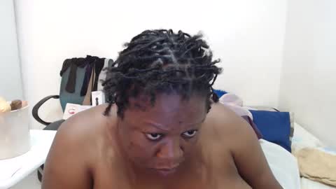 Snapshot of truebella30 chatting on 01-06-25, 12:24 TrueBella30 online show from 01-06-25, 12:24