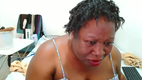 Snapshot of truebella30 chatting on 09-12-25, 10:04 TrueBella30 online show from 09-12-25, 10:04